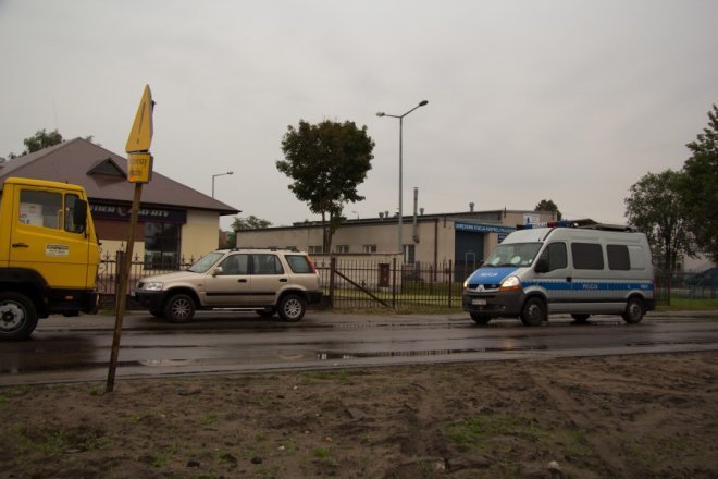 Kolizja na ulicy Zawadzkiego [1 IX 2012] - zdjęcie #6 - eOstroleka.pl