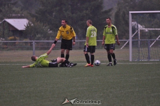 Liga Okręgowa: Korona HiD - Makowianka Maków Maz. 1:0 [1.09.2012] - zdjęcie #6 - eOstroleka.pl
