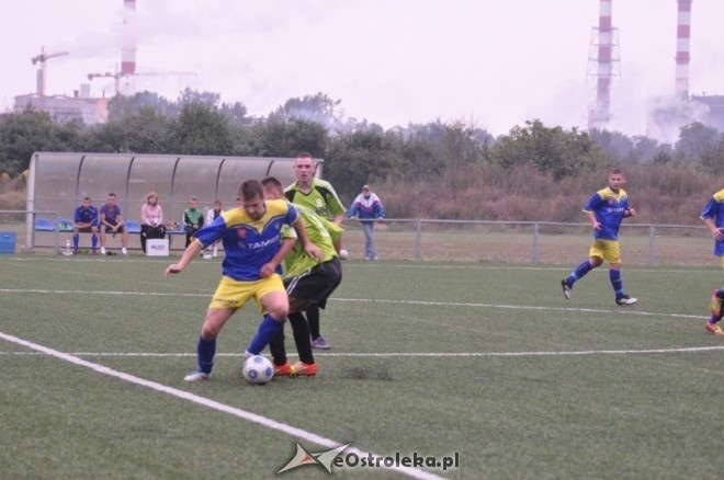 Liga Okręgowa: Korona HiD - Makowianka Maków Maz. 1:0 [1.09.2012] - zdjęcie #2 - eOstroleka.pl