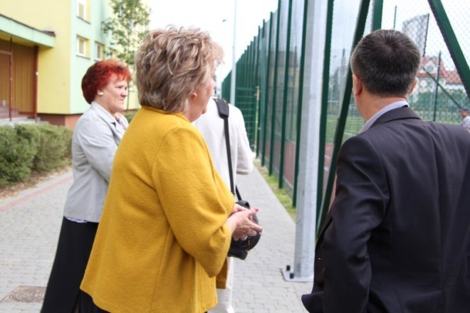 Orlik przy Gimnazjum nr 2 oficjalnie odbebrany [6 IX 2012] - zdjęcie #19 - eOstroleka.pl