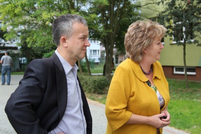 Orlik przy Gimnazjum nr 2 oficjalnie odbebrany [6 IX 2012] - zdjęcie #18 - eOstroleka.pl