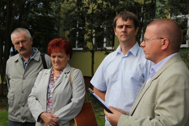 Orlik przy Gimnazjum nr 2 oficjalnie odbebrany [6 IX 2012] - zdjęcie #10 - eOstroleka.pl