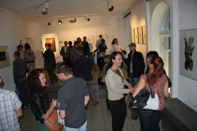 Wernisaż wystawy Mistrz i uczniowie w Galerii Ostrołęka [6 IX 2012] - zdjęcie #2 - eOstroleka.pl