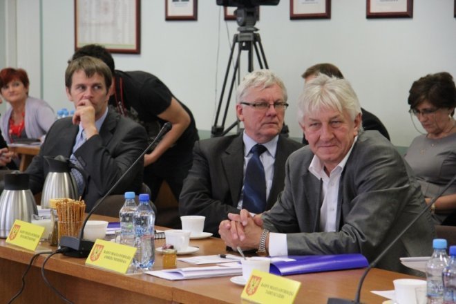 XXX sesja Rady Miasta: Minuta ciszy, podziękowania i gratulacje [7 IX 2012] - zdjęcie #7 - eOstroleka.pl