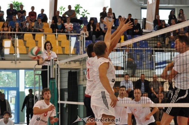 Turniej o Puchar Prezydenta Miasta: Energa Pekpol - Camper Wyszków 3:1 [8.09.2012]  - zdjęcie #10 - eOstroleka.pl