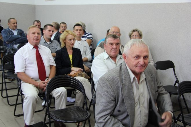 Co śmierdzi w Drwęczy? Przedstawiciele MPK nie pojawili się na spotkaniu z mieszkańcami [10 IX 2012]  - zdjęcie #22 - eOstroleka.pl
