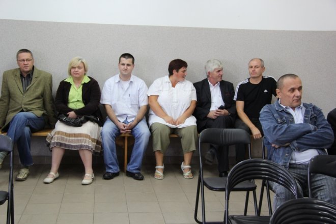 Co śmierdzi w Drwęczy? Przedstawiciele MPK nie pojawili się na spotkaniu z mieszkańcami [10 IX 2012]  - zdjęcie #20 - eOstroleka.pl