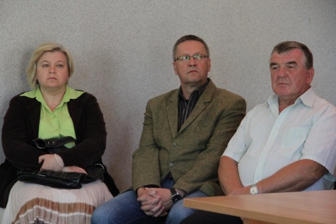 Co śmierdzi w Drwęczy? Przedstawiciele MPK nie pojawili się na spotkaniu z mieszkańcami [10 IX 2012]  - zdjęcie #10 - eOstroleka.pl