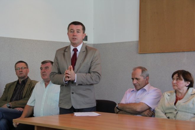 Co śmierdzi w Drwęczy? Przedstawiciele MPK nie pojawili się na spotkaniu z mieszkańcami [10 IX 2012]  - zdjęcie #8 - eOstroleka.pl
