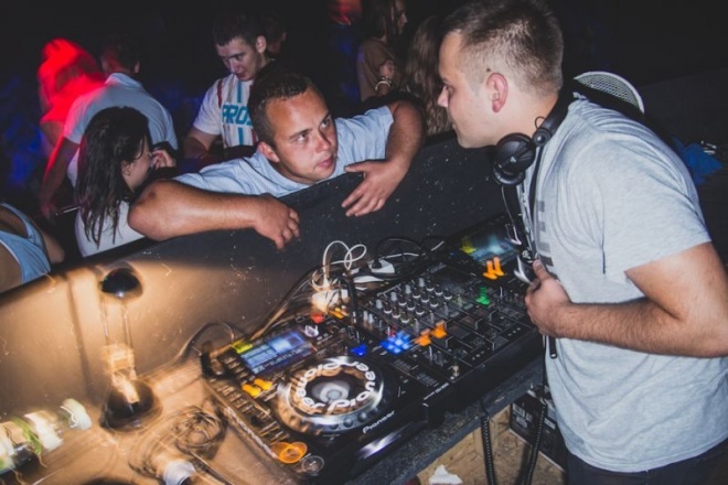 Sobotnia impreza w Klubie Xsensation [08.09.2012] - zdjęcie #6 - eOstroleka.pl