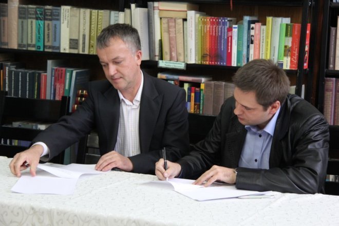 Zespół Szkół Zawodowych nr 1 będzie miał nowoczesne boisko wielofunkcyjne [13 IX 2012] - zdjęcie #3 - eOstroleka.pl