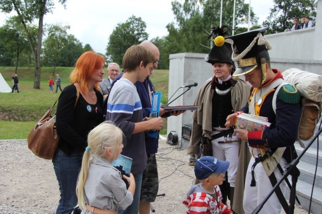 Bemowcy zwycięzcami pierwszej ostrołęckiej gry miejskiej Operacja Bem [16 IX 2012] - zdjęcie #4 - eOstroleka.pl