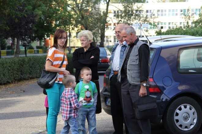 11 Listopada: Rowerzystka potrącona na drodze dojazdowej [17 IX 2012] - zdjęcie #1 - eOstroleka.pl