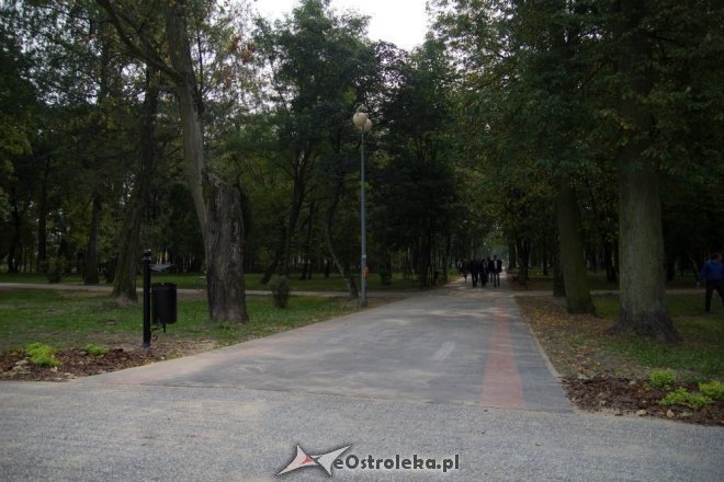 Kolejny etap przebudowy parku miejskiego zakończony [19.09.2012] - zdjęcie #29 - eOstroleka.pl
