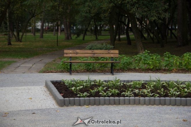 Kolejny etap przebudowy parku miejskiego zakończony [19.09.2012] - zdjęcie #9 - eOstroleka.pl