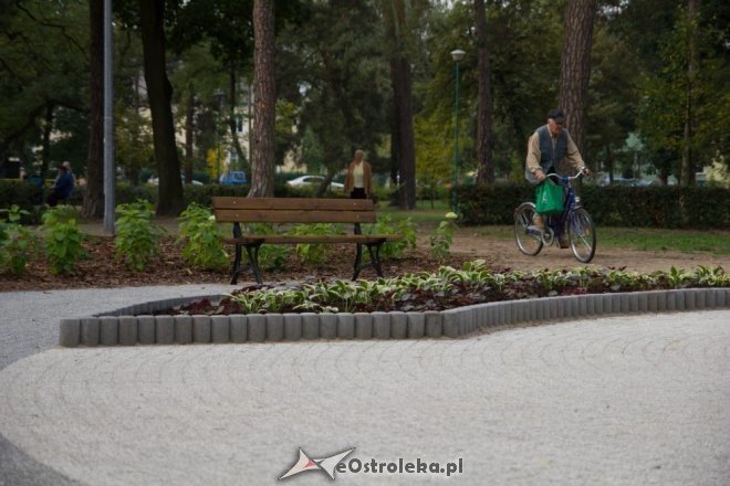 Kolejny etap przebudowy parku miejskiego zakończony [19.09.2012] - zdjęcie #4 - eOstroleka.pl