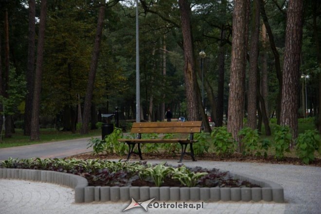 Kolejny etap przebudowy parku miejskiego zakończony [19.09.2012] - zdjęcie #3 - eOstroleka.pl