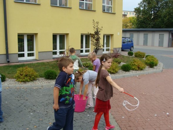 Świetlicobus w Szkole Podstawowej nr 6 [20 IX 2012] - zdjęcie #2 - eOstroleka.pl