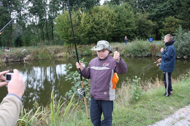Szkółka wędkarska rozpoczęła zajęcia [22.09.2012] - zdjęcie #13 - eOstroleka.pl