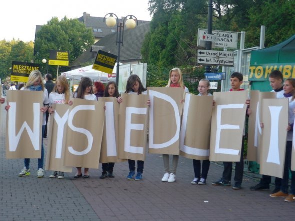 Młodzież z Gimnazjum nr 2 nagrodzona przez Amnesty International [26 IX 2012]  - zdjęcie #3 - eOstroleka.pl