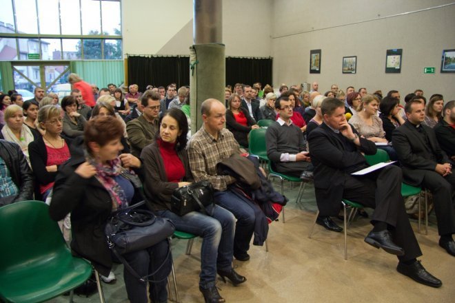 Spotkanie z ojcem Ksawerym Knotzem [26.IX.2012] - zdjęcie #13 - eOstroleka.pl