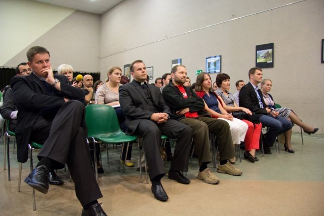 Spotkanie z ojcem Ksawerym Knotzem [26.IX.2012] - zdjęcie #12 - eOstroleka.pl