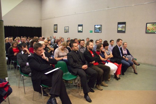 Spotkanie z ojcem Ksawerym Knotzem [26.IX.2012] - zdjęcie #10 - eOstroleka.pl