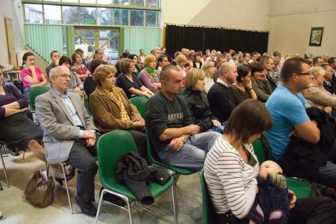 Spotkanie z ojcem Ksawerym Knotzem [26.IX.2012] - zdjęcie #8 - eOstroleka.pl