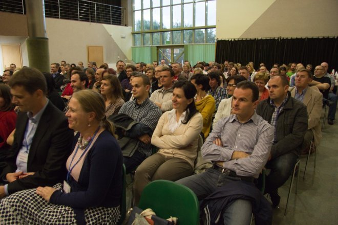 Spotkanie z ojcem Ksawerym Knotzem [26.IX.2012] - zdjęcie #4 - eOstroleka.pl