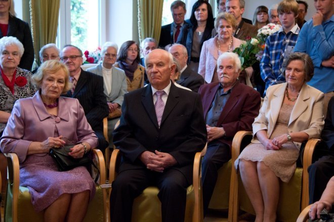 Czternaście par obchodziło Złote Gody [28 IX 2012] - zdjęcie #5 - eOstroleka.pl