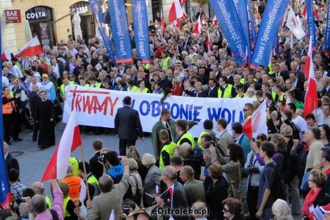 Marsz Obudź się Polsko [29.09.2012]  - zdjęcie #17 - eOstroleka.pl