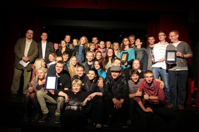 Zakończył się VIII Oogólnopolski Festiwal Teatrów Małych - Igła 2012 [29.IX.2012] - zdjęcie #2 - eOstroleka.pl
