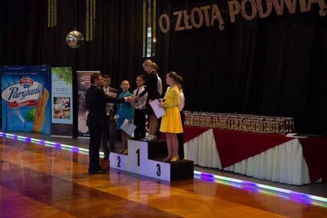 Ogólnopolski Turniej Tańca Towarzyskiego o Złotą Podwiązkę [30.09.2012] - zdjęcie #20 - eOstroleka.pl