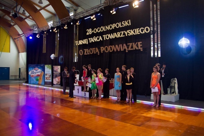 Ogólnopolski Turniej Tańca Towarzyskiego o Złotą Podwiązkę [30.09.2012] - zdjęcie #10 - eOstroleka.pl