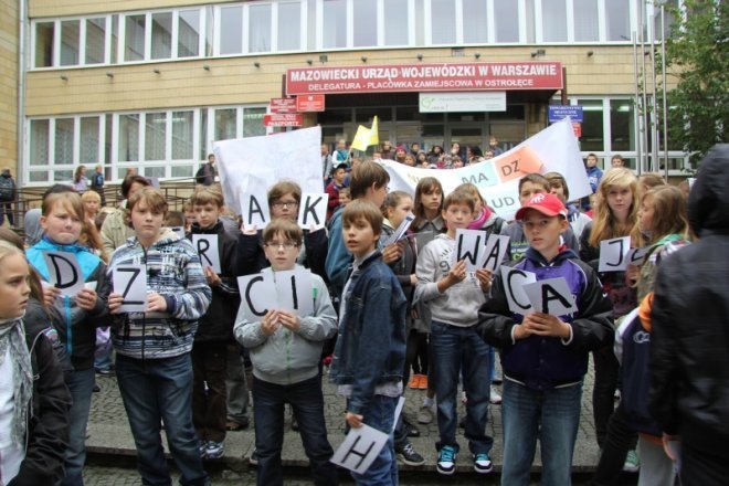 Marsz zorganizowany przez TPD [2 X 2012] - zdjęcie #36 - eOstroleka.pl