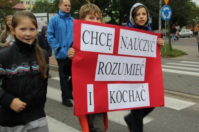 Marsz zorganizowany przez TPD [2 X 2012] - zdjęcie #23 - eOstroleka.pl