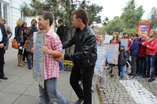 Marsz zorganizowany przez TPD [2 X 2012] - zdjęcie #3 - eOstroleka.pl