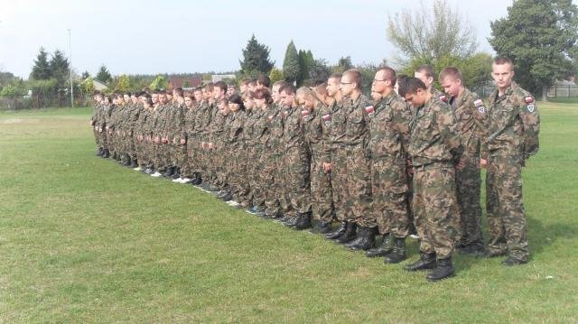 Uczniowie z II SLO w Ostrołęce na biwaku wojskowym [3 X 2012] - zdjęcie #11 - eOstroleka.pl