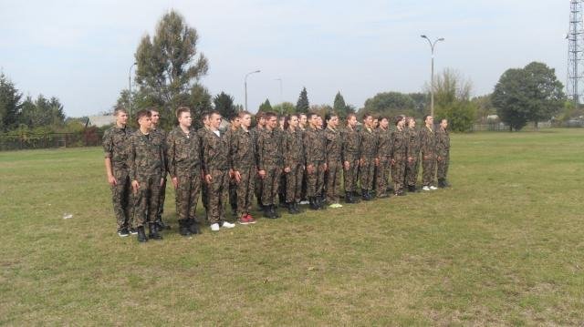 Uczniowie z II SLO w Ostrołęce na biwaku wojskowym [3 X 2012] - zdjęcie #10 - eOstroleka.pl