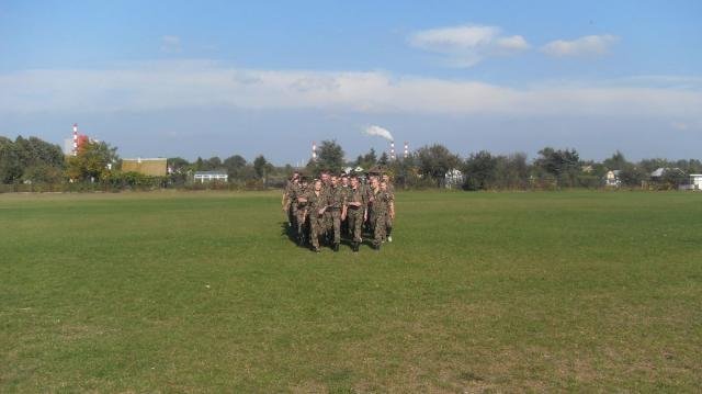 Uczniowie z II SLO w Ostrołęce na biwaku wojskowym [3 X 2012] - zdjęcie #7 - eOstroleka.pl