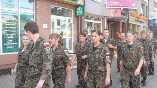 Uczniowie z II SLO w Ostrołęce na biwaku wojskowym [3 X 2012] - zdjęcie #6 - eOstroleka.pl