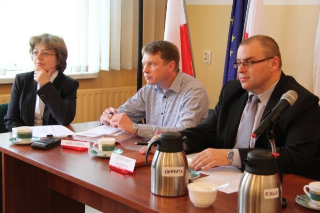 Spotkanie z przedstawicielem MPK w Urzędzie Gminy Rzekuń [5 X 2012] - zdjęcie #17 - eOstroleka.pl