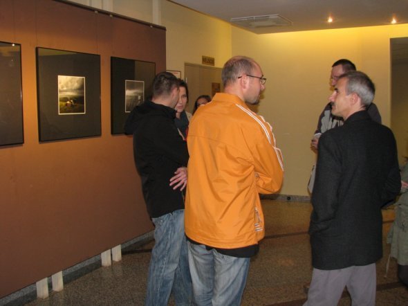 Trwa IV Ostrołęcki Festiwal Fotografii: Wystawa „Iluzje świata równoległego” [6 X 2012] - zdjęcie #4 - eOstroleka.pl