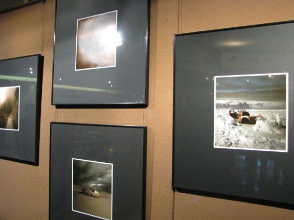 Trwa IV Ostrołęcki Festiwal Fotografii: Wystawa „Iluzje świata równoległego” [6 X 2012] - zdjęcie #7 - eOstroleka.pl