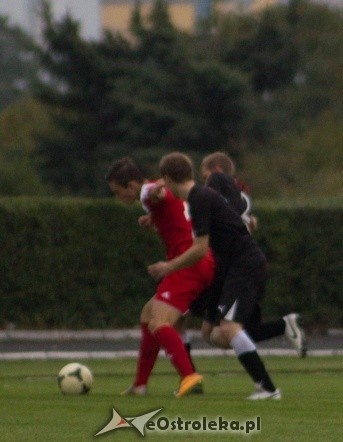 Narew Ostrołęka vs Czarni Węgrów [06.10.2012] - zdjęcie #25 - eOstroleka.pl
