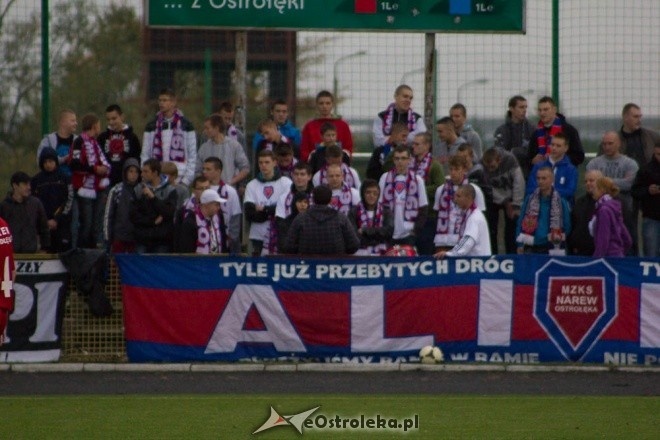 Narew Ostrołęka vs Czarni Węgrów [06.10.2012] - zdjęcie #7 - eOstroleka.pl