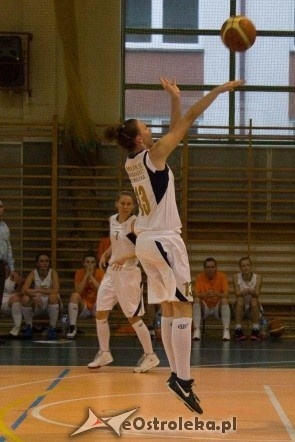 Unia Basket Ostrołęka vs. Huragan Wołomin [06.10.2012] - zdjęcie #17 - eOstroleka.pl