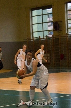 Unia Basket Ostrołęka vs. Huragan Wołomin [06.10.2012] - zdjęcie #12 - eOstroleka.pl