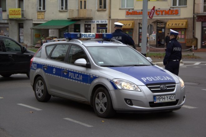 Zderzenie samochodów na skrzyżowaniu ulic Goworowskiej i Kopernika [9 X 2012] - zdjęcie #10 - eOstroleka.pl