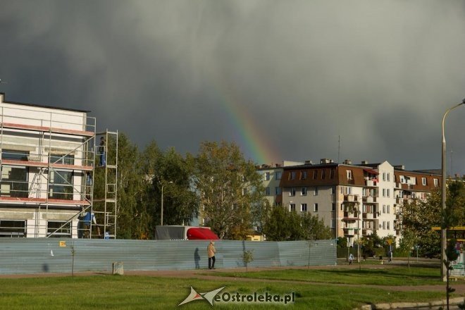 Czy tak powstaje trąba powietrzna [11.10.2012] - zdjęcie #8 - eOstroleka.pl
